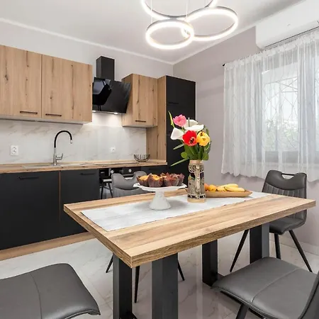 Beautiful In With Wifi Apartment *